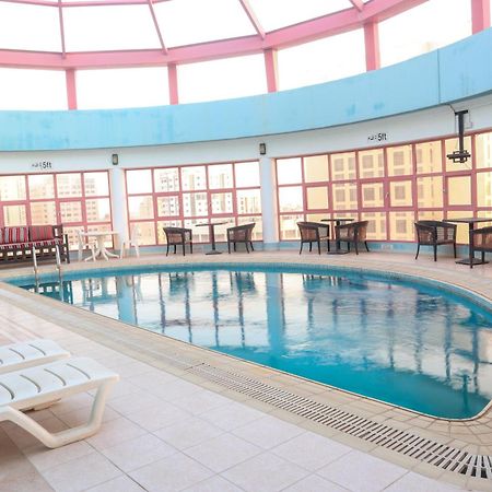 מנאמה Happy Days Hotel מראה חיצוני תמונה