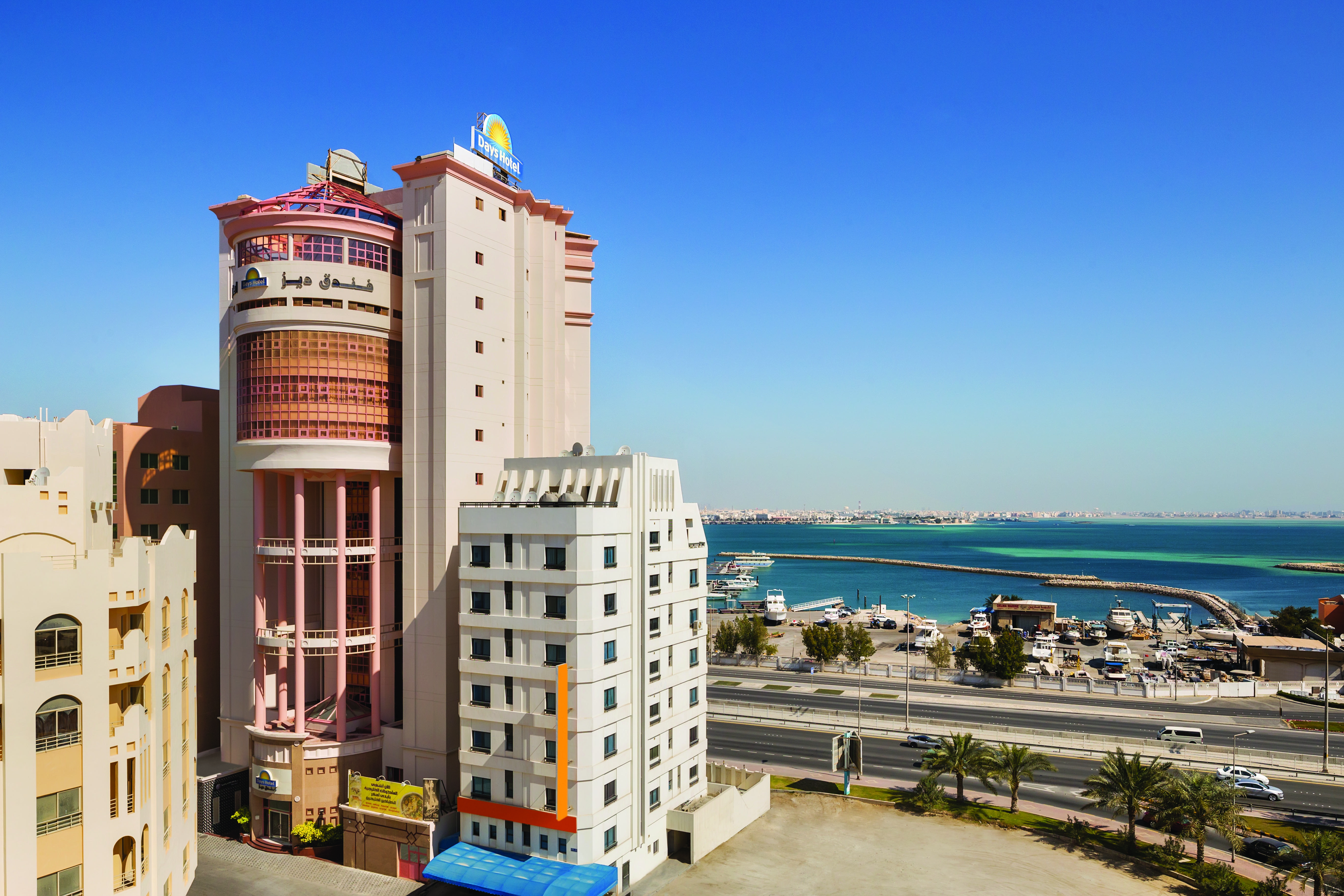 מנאמה Happy Days Hotel מראה חיצוני תמונה