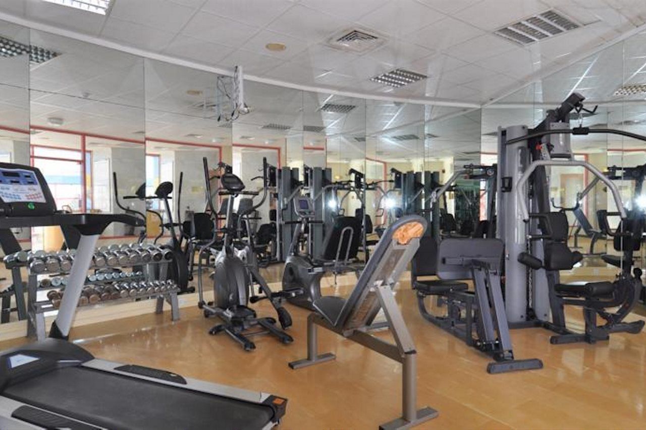 מנאמה Happy Days Hotel מראה חיצוני תמונה