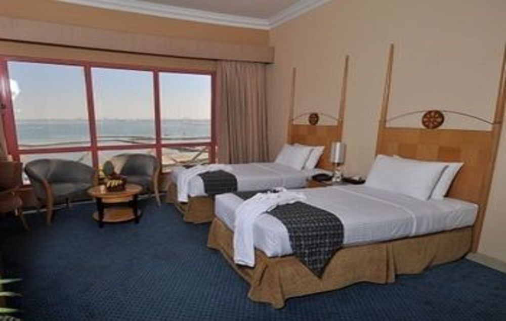 מנאמה Happy Days Hotel מראה חיצוני תמונה
