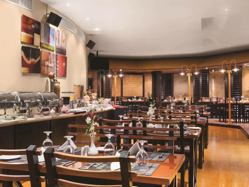מנאמה Happy Days Hotel מראה חיצוני תמונה